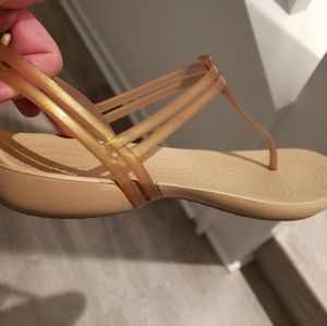 Crocs Women's Isabella T-Strap Sandal